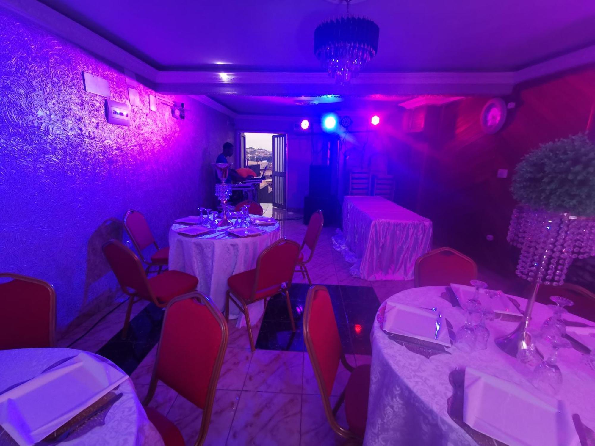 Tchatcha Hotel Yaounde Exterior photo