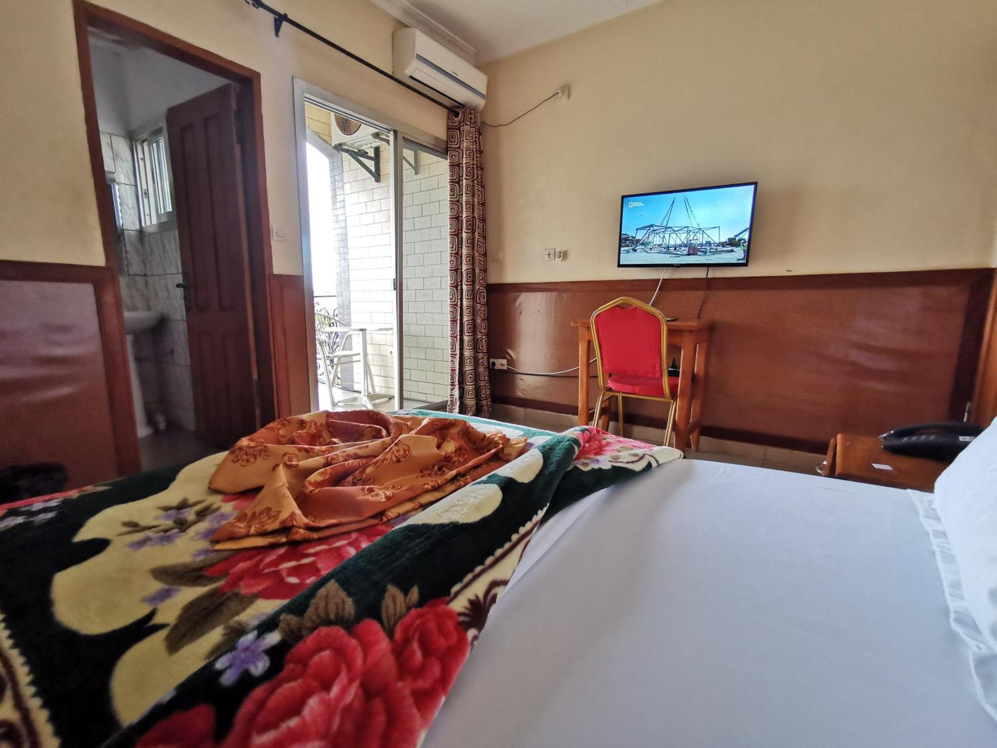 Tchatcha Hotel Yaounde Exterior photo