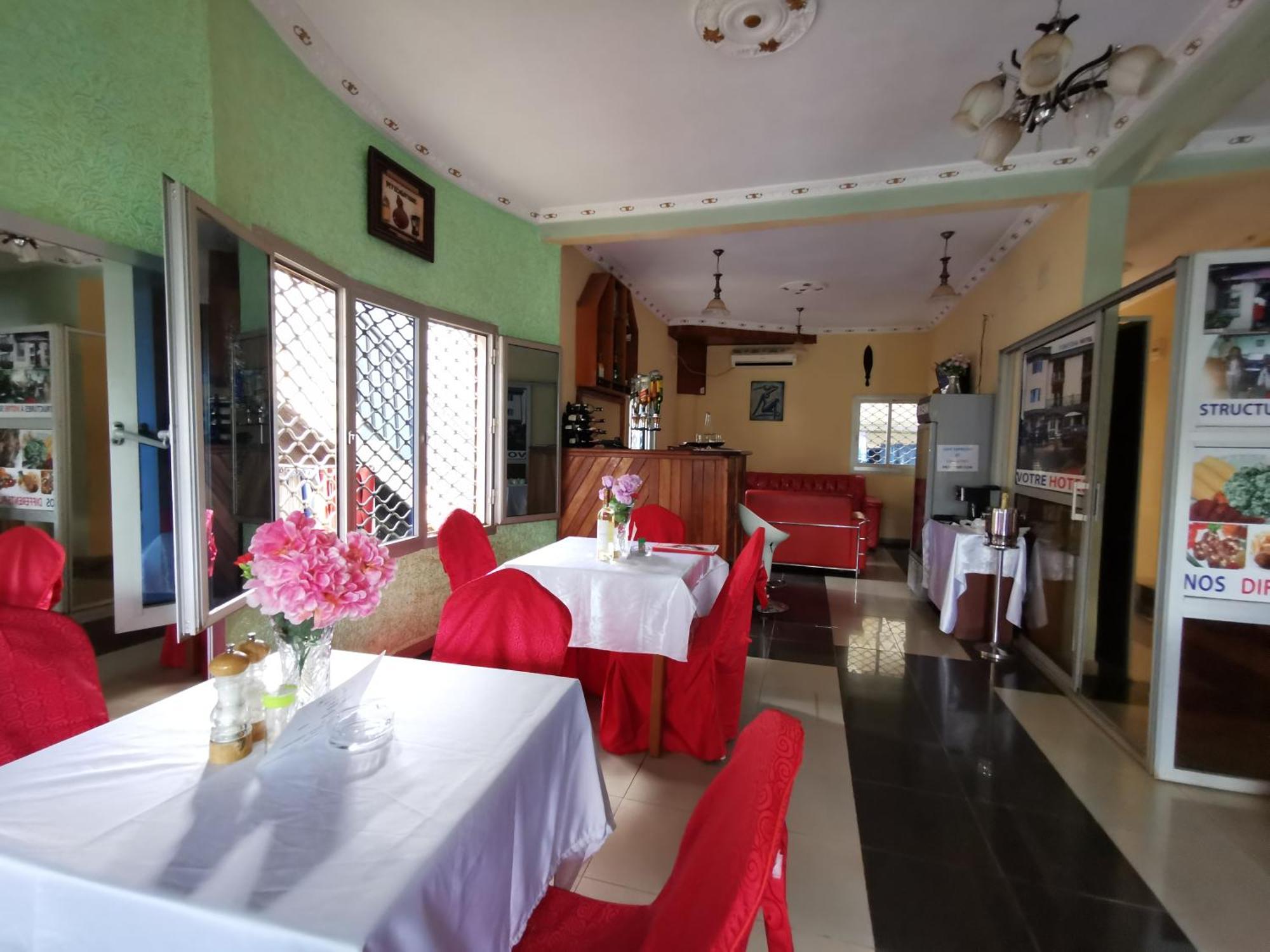 Tchatcha Hotel Yaounde Exterior photo